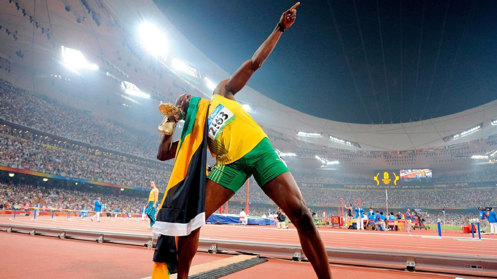 乔治·巴尔：全黑队的“中场支柱”，精妙的传球和稳定防守让他成为关键球员